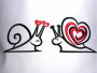 Vyšívaný saténový polštářek k Valentýnu - motiv zamilovaní šneci - detail