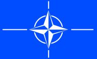 Tištěná vlajka organizace NATO
